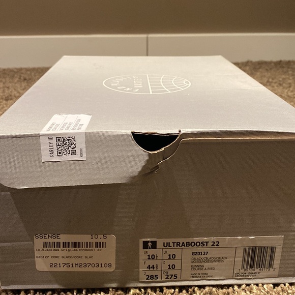 Adidas Ultraboost 22 “All Black” - Picture 9 of 10